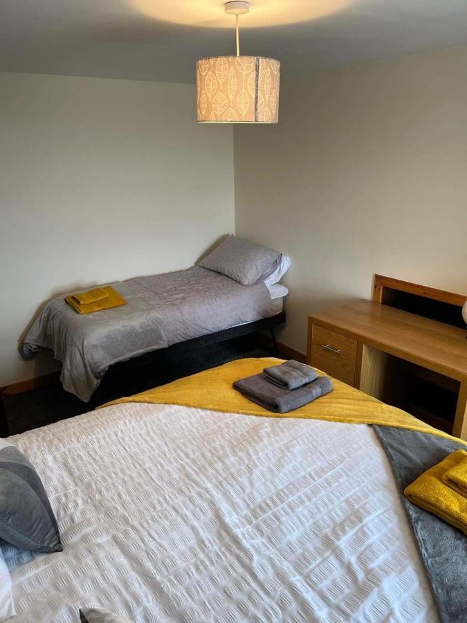 2 Bedroom House Overlooking Pierowall Bay, Westray Bagian luar foto