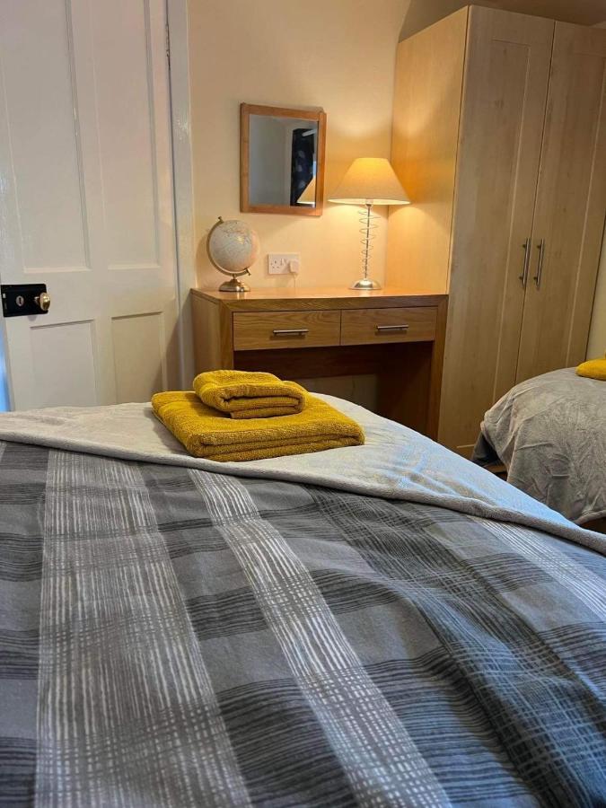 2 Bedroom House Overlooking Pierowall Bay, Westray Bagian luar foto
